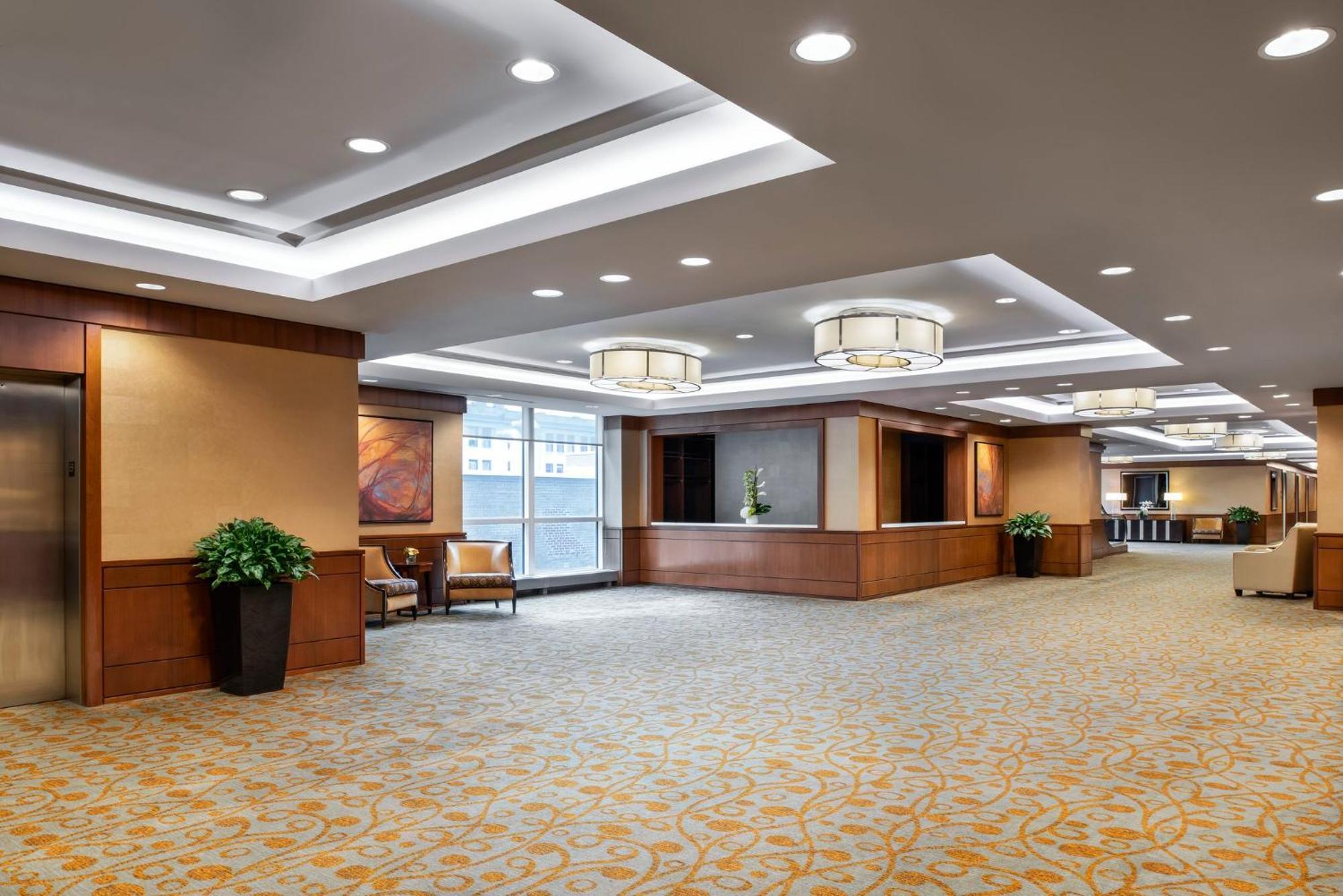 Le Westin Montreal Hotel Exterior photo